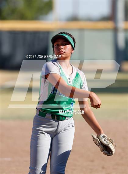 Thumbnail 3 in Highland @ Holtville (CIF Southern Regional D4 Final) photogallery.