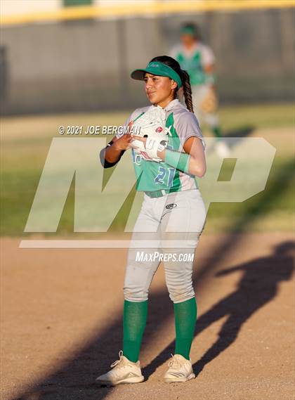 Thumbnail 1 in Highland @ Holtville (CIF Southern Regional D4 Final) photogallery.