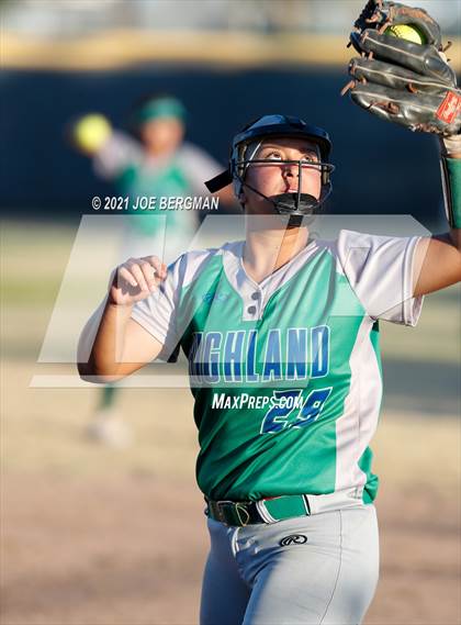 Thumbnail 2 in Highland @ Holtville (CIF Southern Regional D4 Final) photogallery.