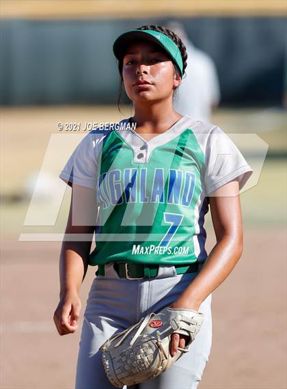Thumbnail 3 in Highland @ Holtville (CIF Southern Regional D4 Final) photogallery.