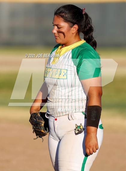 Thumbnail 1 in Highland @ Holtville (CIF Southern Regional D4 Final) photogallery.