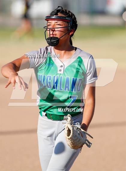 Thumbnail 1 in Highland @ Holtville (CIF Southern Regional D4 Final) photogallery.