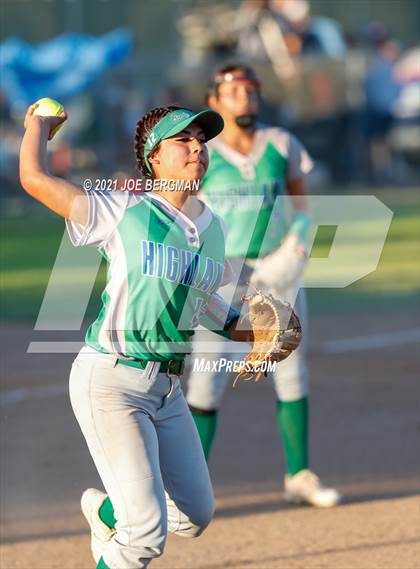 Thumbnail 3 in Highland @ Holtville (CIF Southern Regional D4 Final) photogallery.