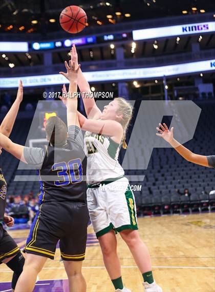 Thumbnail 3 in Del Campo vs. Rio Americano (@ Golden 1 Center) photogallery.