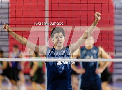 Thumbnail 2 in Mountain Vista vs Valor Christian (CHSAA 5A Round 1) photogallery.