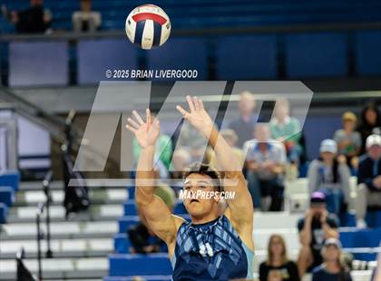 Thumbnail 3 in Mountain Vista vs Valor Christian (CHSAA 5A Round 1) photogallery.