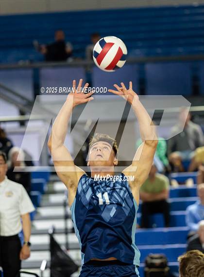 Thumbnail 2 in Mountain Vista vs Valor Christian (CHSAA 5A Round 1) photogallery.