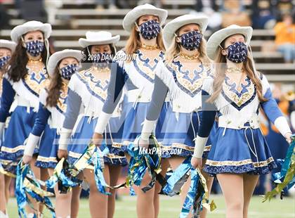 Thumbnail 1 in Nederland vs. Pine Tree (UIL 5A Division 2 Area Playoff) photogallery.