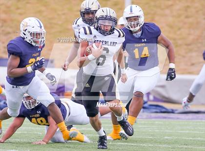 Thumbnail 3 in Nederland vs. Pine Tree (UIL 5A Division 2 Area Playoff) photogallery.