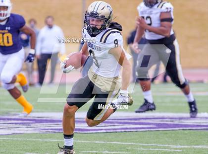 Thumbnail 2 in Nederland vs. Pine Tree (UIL 5A Division 2 Area Playoff) photogallery.
