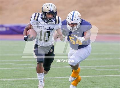 Thumbnail 1 in Nederland vs. Pine Tree (UIL 5A Division 2 Area Playoff) photogallery.