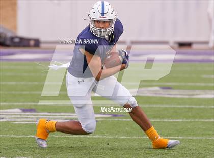 Thumbnail 2 in Nederland vs. Pine Tree (UIL 5A Division 2 Area Playoff) photogallery.