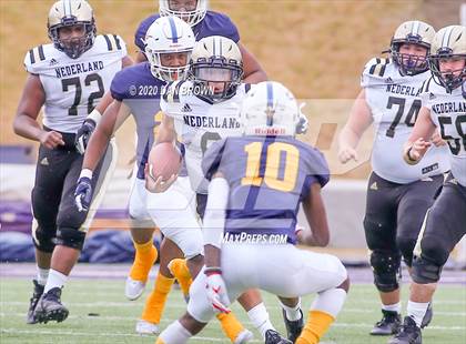 Thumbnail 3 in Nederland vs. Pine Tree (UIL 5A Division 2 Area Playoff) photogallery.
