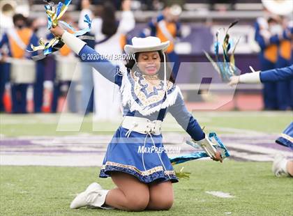 Thumbnail 1 in Nederland vs. Pine Tree (UIL 5A Division 2 Area Playoff) photogallery.