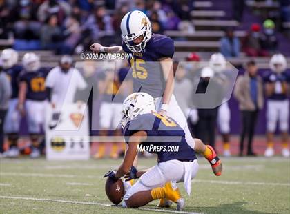 Thumbnail 3 in Nederland vs. Pine Tree (UIL 5A Division 2 Area Playoff) photogallery.