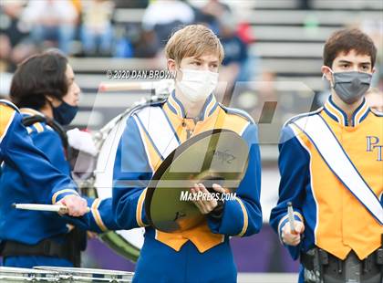 Thumbnail 1 in Nederland vs. Pine Tree (UIL 5A Division 2 Area Playoff) photogallery.