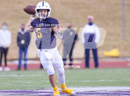 Thumbnail 1 in Nederland vs. Pine Tree (UIL 5A Division 2 Area Playoff) photogallery.