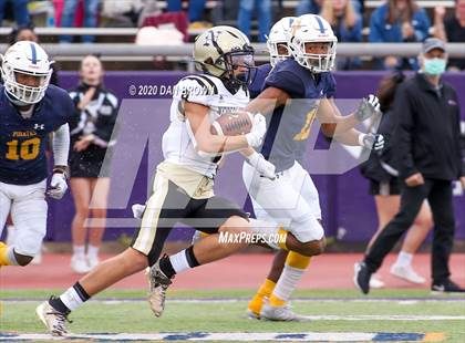 Thumbnail 1 in Nederland vs. Pine Tree (UIL 5A Division 2 Area Playoff) photogallery.