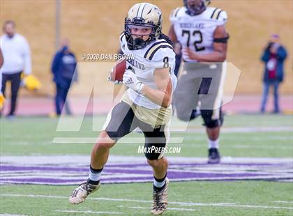 Thumbnail 1 in Nederland vs. Pine Tree (UIL 5A Division 2 Area Playoff) photogallery.