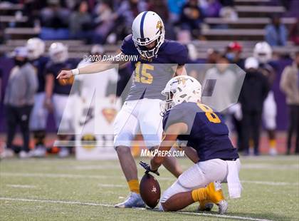Thumbnail 2 in Nederland vs. Pine Tree (UIL 5A Division 2 Area Playoff) photogallery.