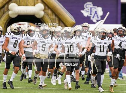 Thumbnail 2 in Nederland vs. Pine Tree (UIL 5A Division 2 Area Playoff) photogallery.