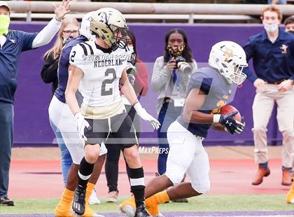 Thumbnail 3 in Nederland vs. Pine Tree (UIL 5A Division 2 Area Playoff) photogallery.
