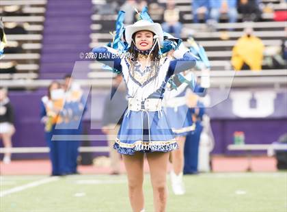 Thumbnail 1 in Nederland vs. Pine Tree (UIL 5A Division 2 Area Playoff) photogallery.