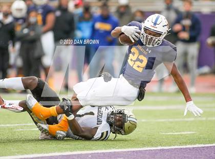 Thumbnail 2 in Nederland vs. Pine Tree (UIL 5A Division 2 Area Playoff) photogallery.