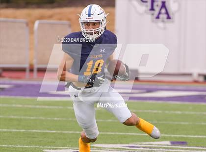 Thumbnail 2 in Nederland vs. Pine Tree (UIL 5A Division 2 Area Playoff) photogallery.