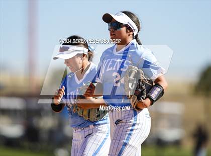 Thumbnail 3 in Riverdale Ridge vs Cherokee Trail (CHSAA 5A Final) photogallery.