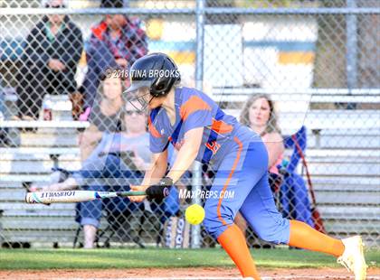 Thumbnail 2 in Randleman @ Richlands (NCHSAA 2A 1st Round Playoff) photogallery.
