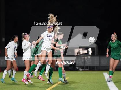Thumbnail 2 in Woodinville vs Lake Stevens (WIAA 4A Final) photogallery.