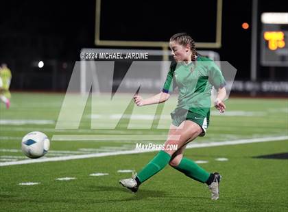 Thumbnail 1 in Woodinville vs Lake Stevens (WIAA 4A Final) photogallery.