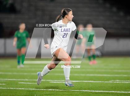 Thumbnail 3 in Woodinville vs Lake Stevens (WIAA 4A Final) photogallery.