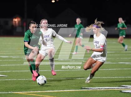 Thumbnail 2 in Woodinville vs Lake Stevens (WIAA 4A Final) photogallery.