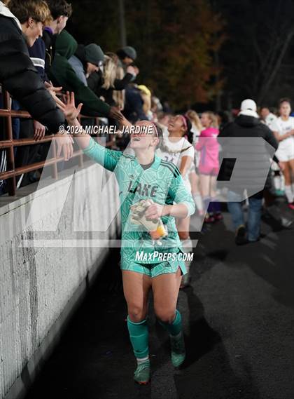 Thumbnail 1 in Woodinville vs Lake Stevens (WIAA 4A Final) photogallery.