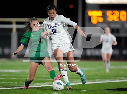 Thumbnail 2 in Woodinville vs Lake Stevens (WIAA 4A Final) photogallery.