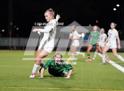 Thumbnail 2 in Woodinville vs Lake Stevens (WIAA 4A Final) photogallery.