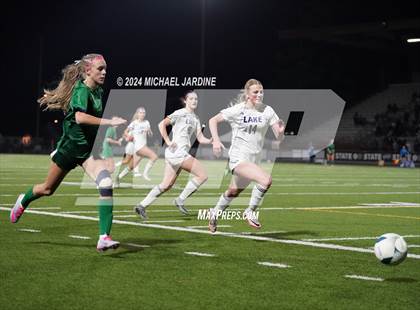 Thumbnail 1 in Woodinville vs Lake Stevens (WIAA 4A Final) photogallery.
