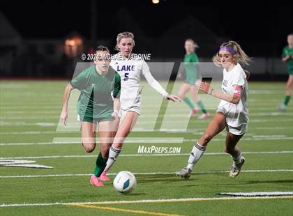 Thumbnail 1 in Woodinville vs Lake Stevens (WIAA 4A Final) photogallery.