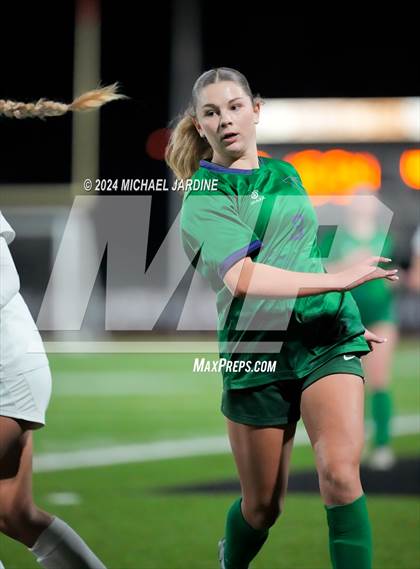 Thumbnail 2 in Woodinville vs Lake Stevens (WIAA 4A Final) photogallery.