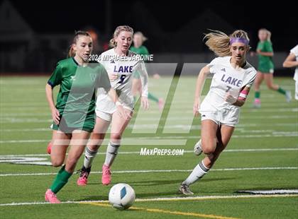 Thumbnail 3 in Woodinville vs Lake Stevens (WIAA 4A Final) photogallery.