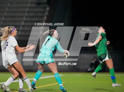 Thumbnail 1 in Woodinville vs Lake Stevens (WIAA 4A Final) photogallery.