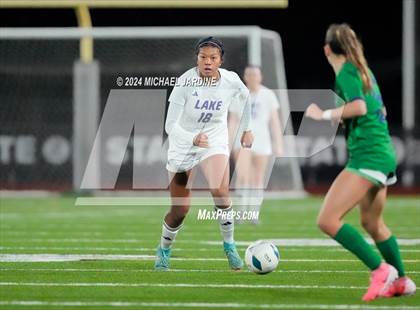 Thumbnail 2 in Woodinville vs Lake Stevens (WIAA 4A Final) photogallery.