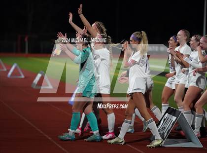 Thumbnail 3 in Woodinville vs Lake Stevens (WIAA 4A Final) photogallery.