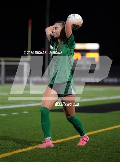 Thumbnail 1 in Woodinville vs Lake Stevens (WIAA 4A Final) photogallery.
