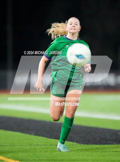 Thumbnail 1 in Woodinville vs Lake Stevens (WIAA 4A Final) photogallery.