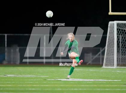 Thumbnail 2 in Woodinville vs Lake Stevens (WIAA 4A Final) photogallery.
