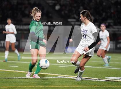 Thumbnail 2 in Woodinville vs Lake Stevens (WIAA 4A Final) photogallery.