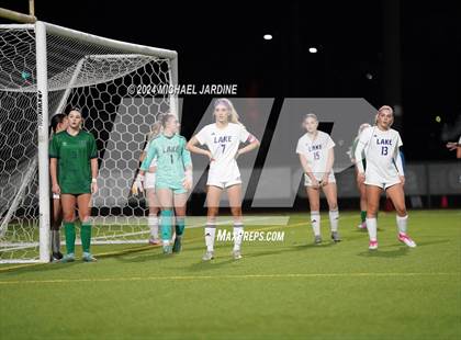Thumbnail 2 in Woodinville vs Lake Stevens (WIAA 4A Final) photogallery.